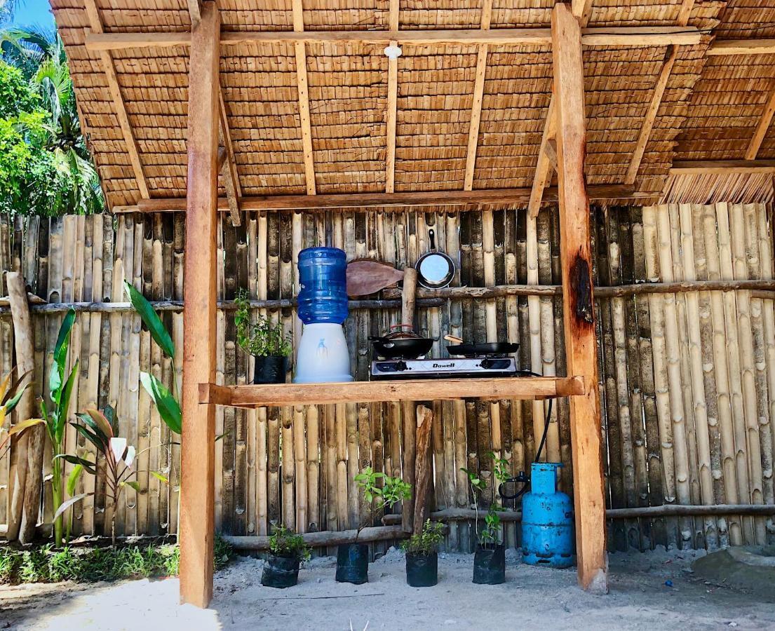 "Triangle Hut" Camp Fuego Siargao Otel Catangnan Dış mekan fotoğraf