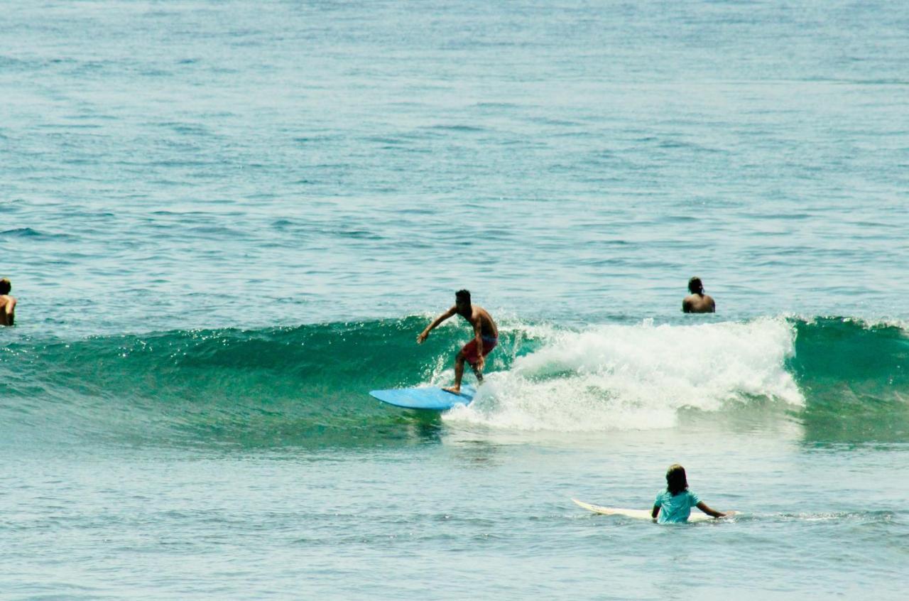 "Triangle Hut" Camp Fuego Siargao Otel Catangnan Dış mekan fotoğraf