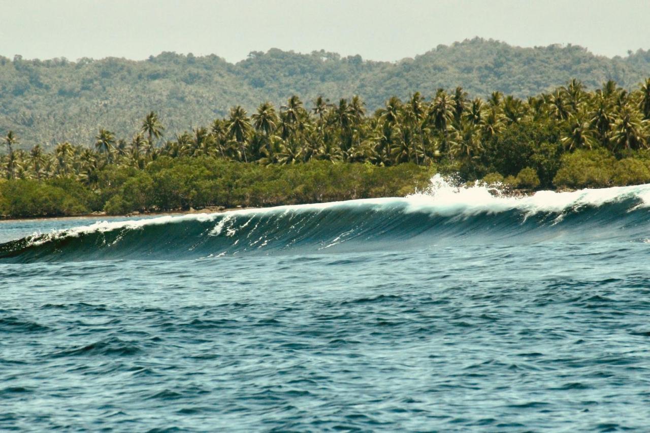 "Triangle Hut" Camp Fuego Siargao Otel Catangnan Dış mekan fotoğraf